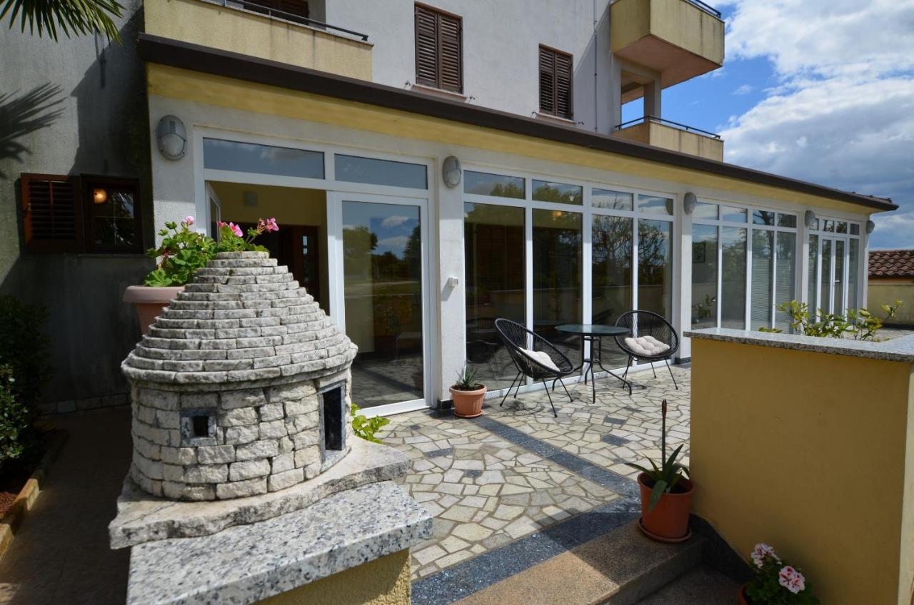 Zminj Apartments Dış mekan fotoğraf